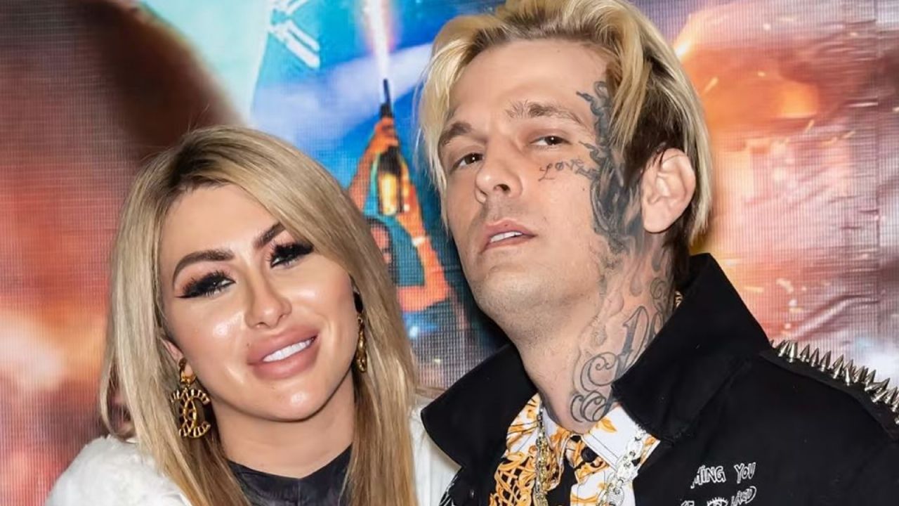 Aaron Carter y su pareja Melanie Martin