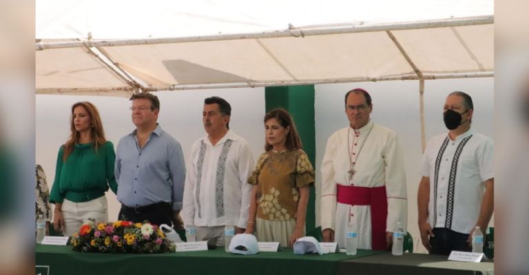 Inauguran actividades académicas en Instituto Senda María Madre