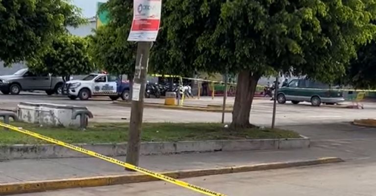 Asesinan a hombre en Aurrera de Salvatierra
