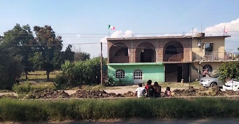 Autoridades llegan al sitio