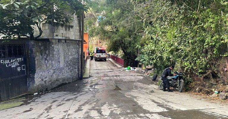 Motociclista es asesinado de un balazo en la cabeza en la colonia Lagunilla