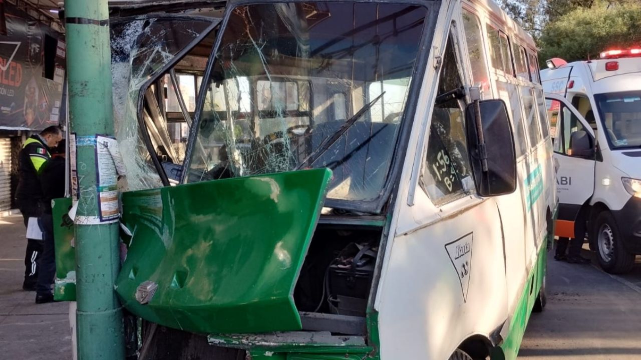 Fatídico accidente en CDMX deja 18 víctimas: Autobús colisiona contra poste en la GAM