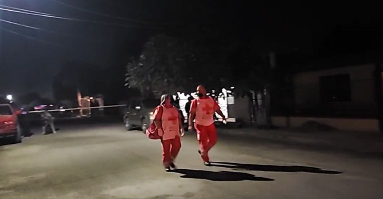 Paramédicos arriban a la zona