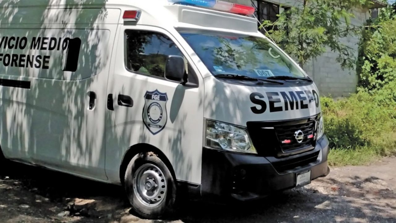 Semefo llega al sitio del crimen