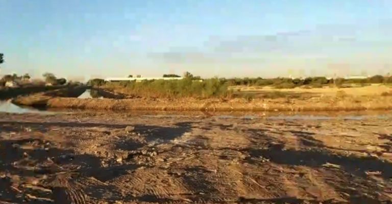 Localizan cadáver en canal