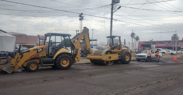 Inicia reparación de la calle 5 de Febrero en Ciudad Obregón