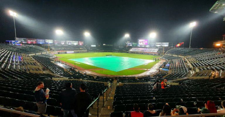 Yaquis de Obregón suspendido por lluvia