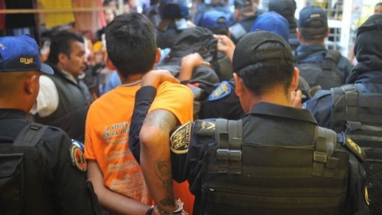 Asaltos en CDMX: Caen tres delincuentes en 24 horas; uno atracó con un cuchillo de 20 cm