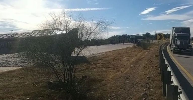 Aparatoso accidente en Loma de Guamúchil