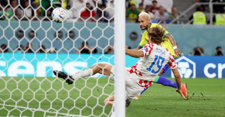 Neymar iguala a Pelé