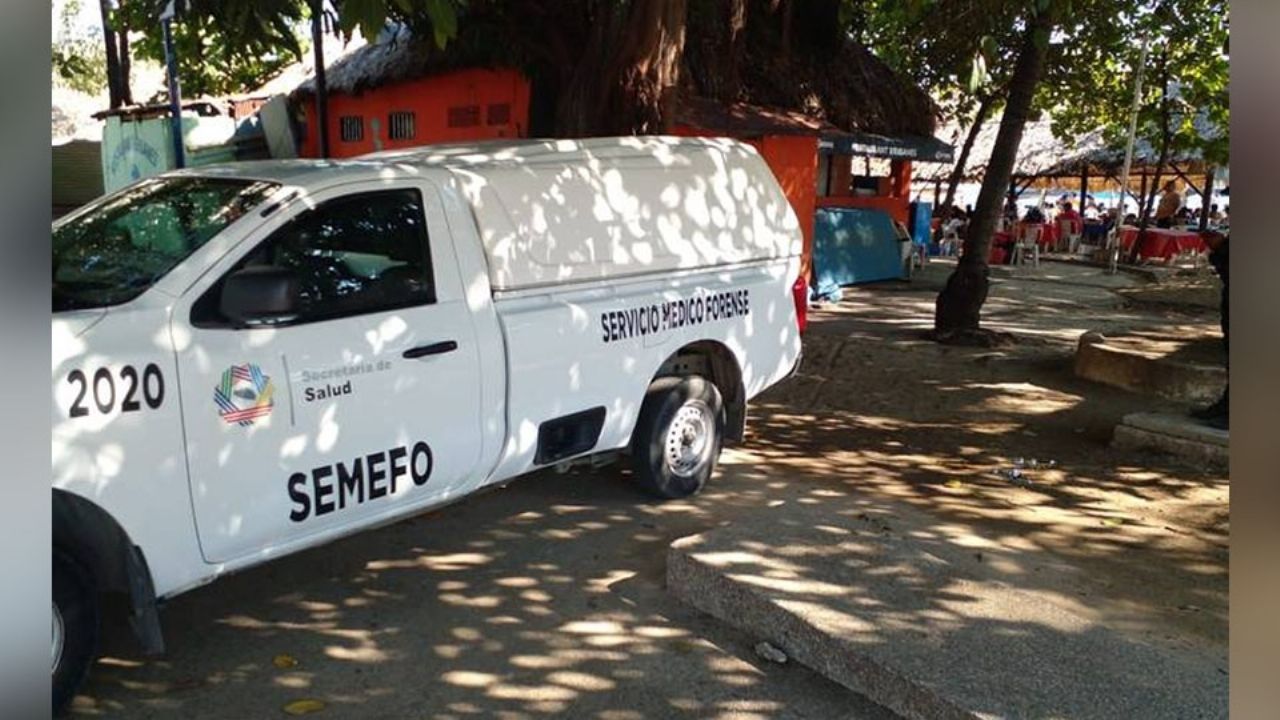Semefo llega al sitio del crimen