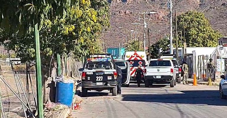 Autoridades llegan al sitio