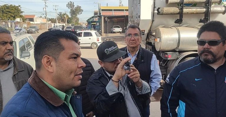 Vecinos de Valle Dorado se lanzan contra Oomapas de Cajeme