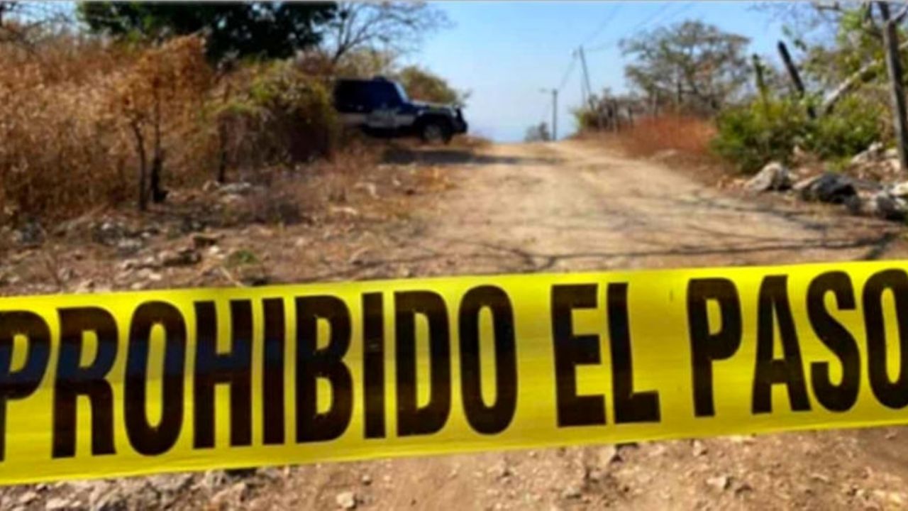 Macabro hallazgo: En el interior de una casa, encuentran a 3 féminas muertas; las degollaron