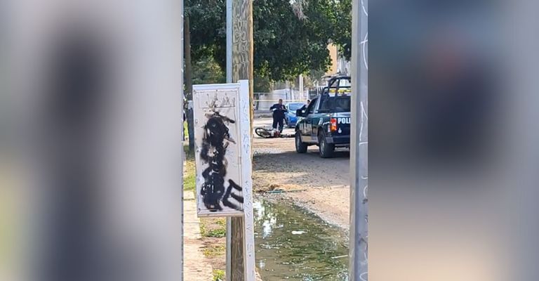 Con armas de grueso calibre, sicarios asesinan a un motociclista al sur de Ciudad Obregón