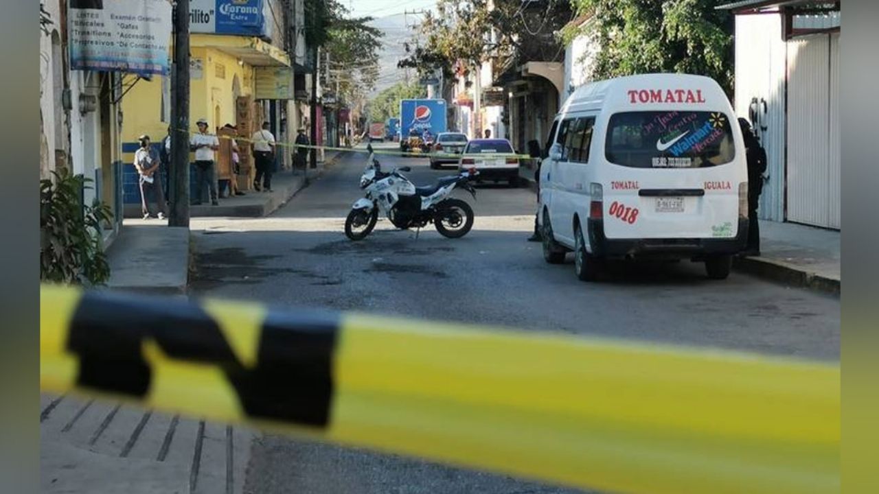 Autoridades llegan al sitio