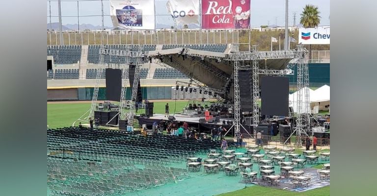 Se le cae el escenario al festival Puro Chuqui de Ciudad Obregón