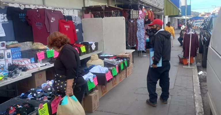 Ambulantes temen ser 'corridos' de la Serdán al concluir obras en avenida principal de Guaymas