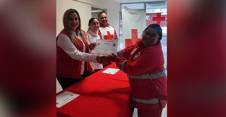 Cruz Roja certifica personal para atención de urgencias en el puerto de Guaymas