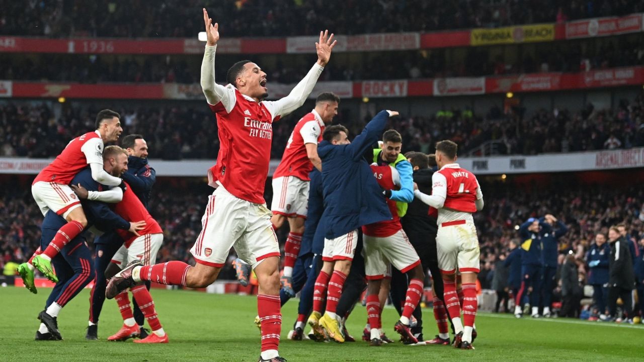Arsenal logra épica remontada para vencer al Bournemouth y sigue líder en Inglaterra
