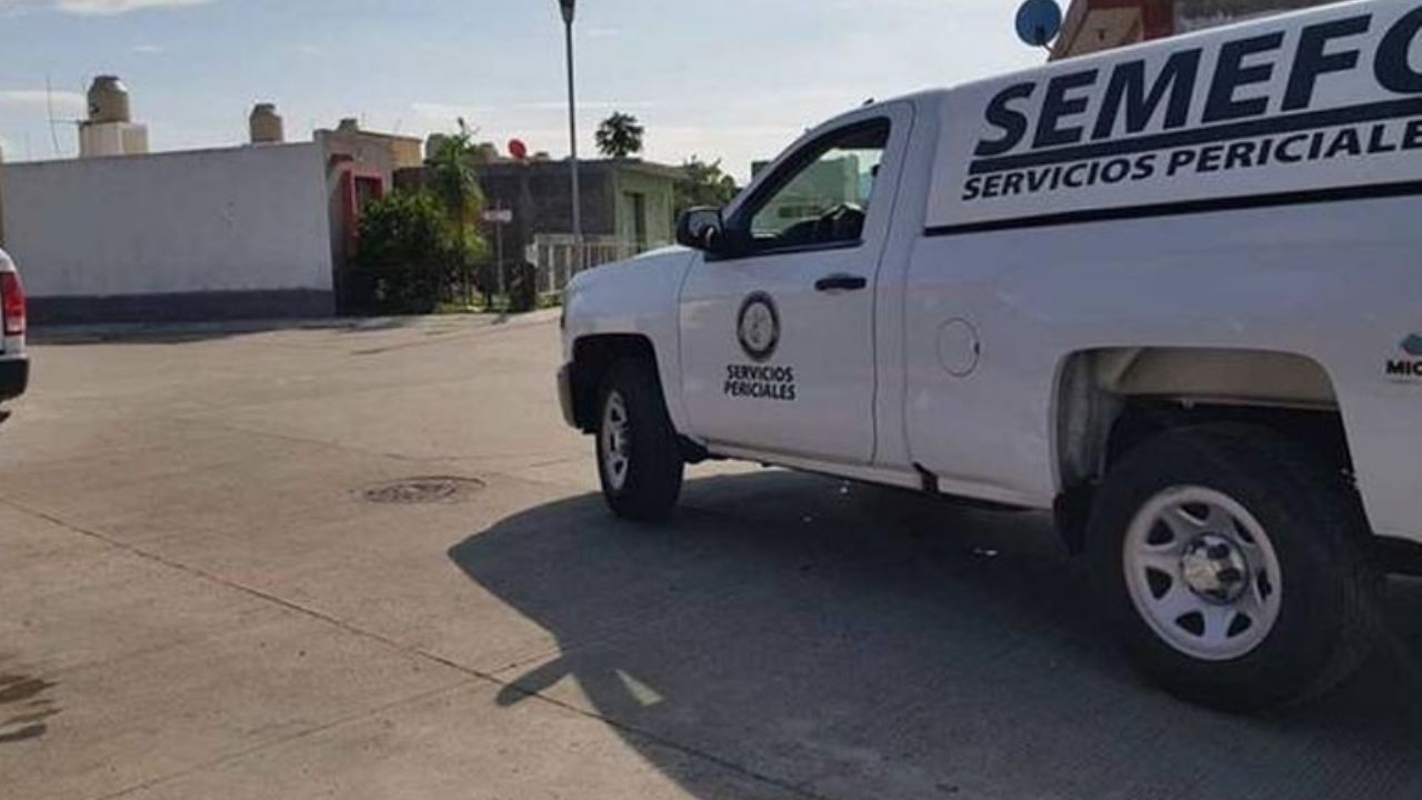 Semefo llega al sitio del crimen