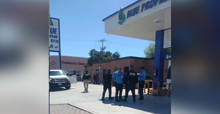 Autoridades llegan al sitio