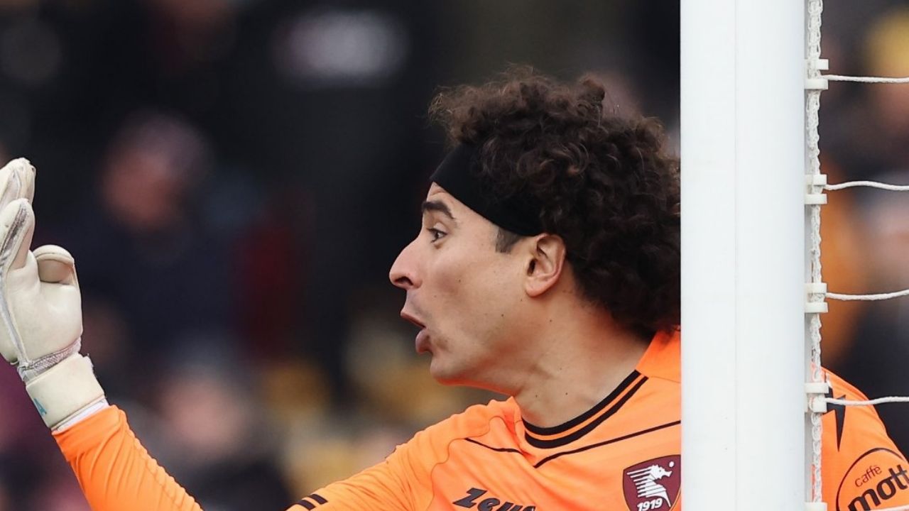 Con atajadas de Guillermo Ochoa, Salernitana rescata un punto ante el Milan en la Serie A de Italia