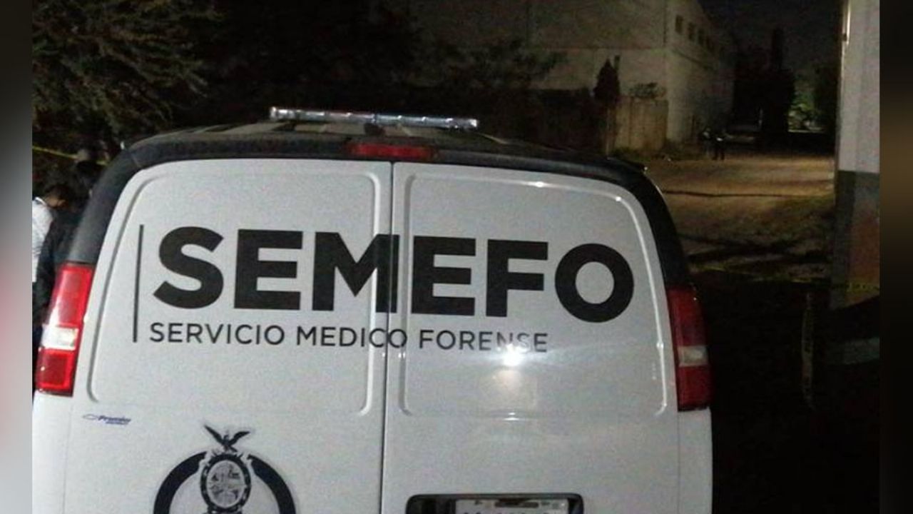 Semefo llega al sitio del crimen