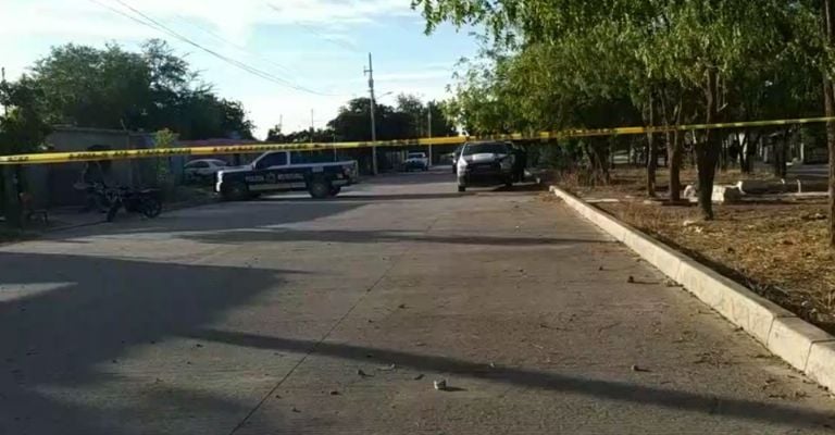 Pistoleros privan de la vida a Jonathan y 'El Tacuache' al norte de Ciudad Obregón
