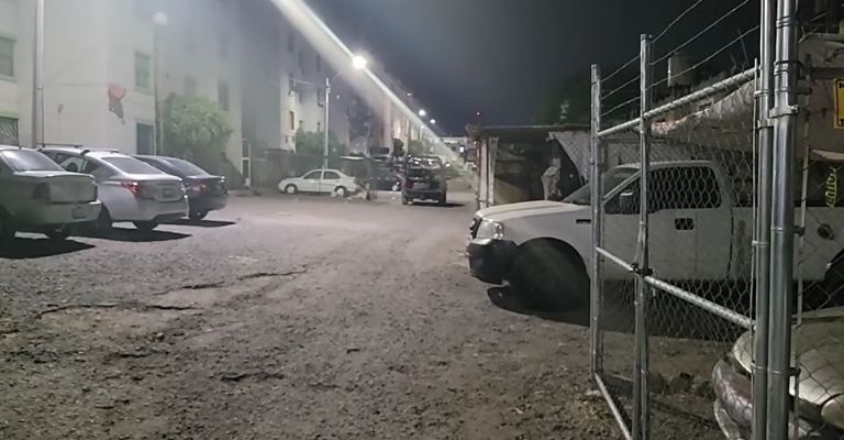 Militares abaten a civiles armados en León