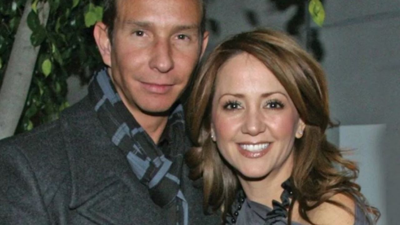 Andrea Legarreta y Erik Rubín terminaron