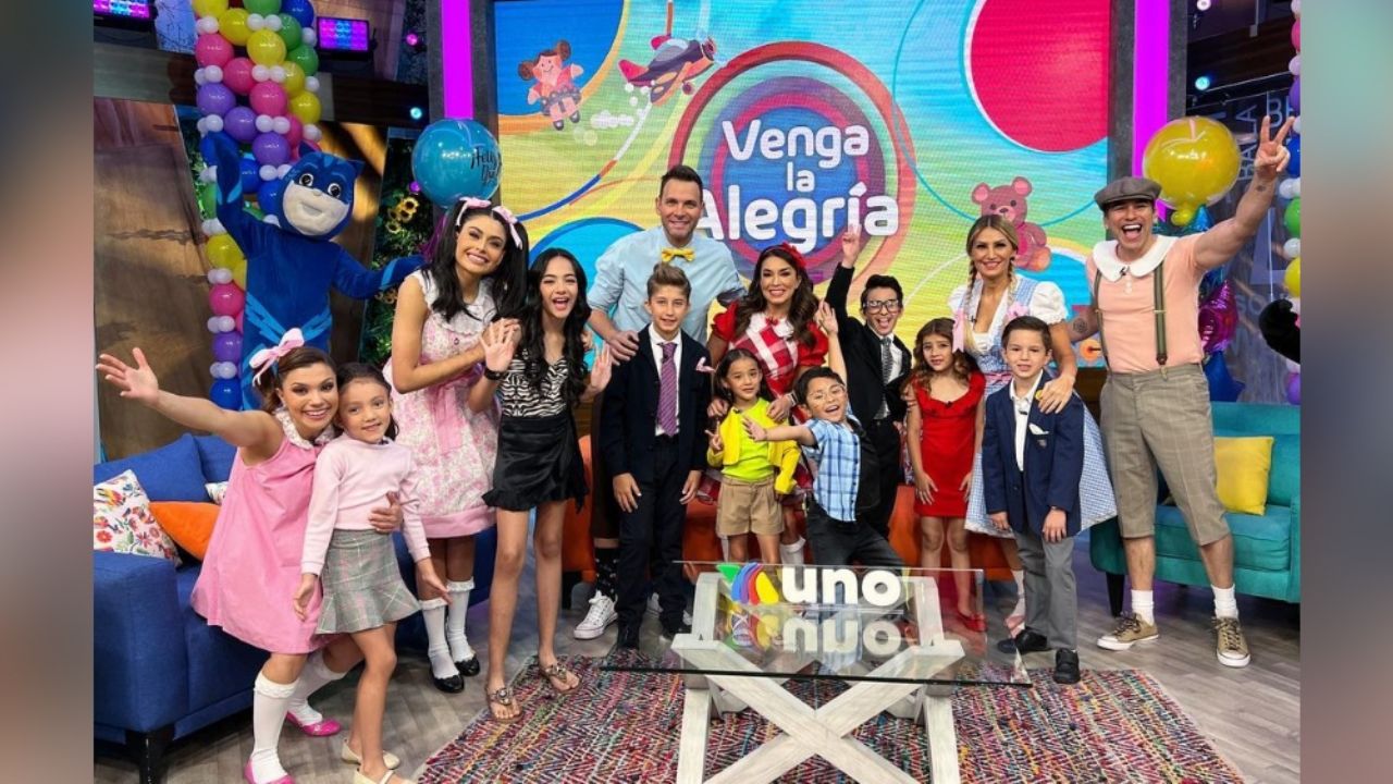 Tras 30 años en TV Azteca, polémico conductor abandona ‘VLA’ y presentan a su reemplazo en vivo