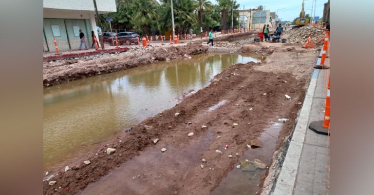 Obras 'lentas' en Guaymas, ocasiona cierre de comercios en Guaymas Norte