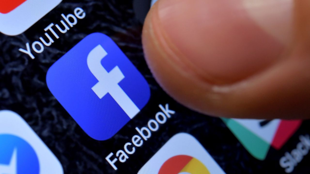 Consejos de la SSC para comprar un bien en Facebook