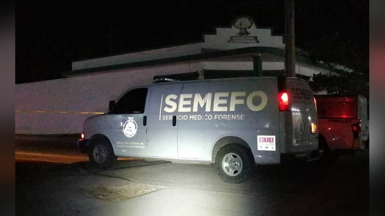 Semefo llega al sitio del crimen