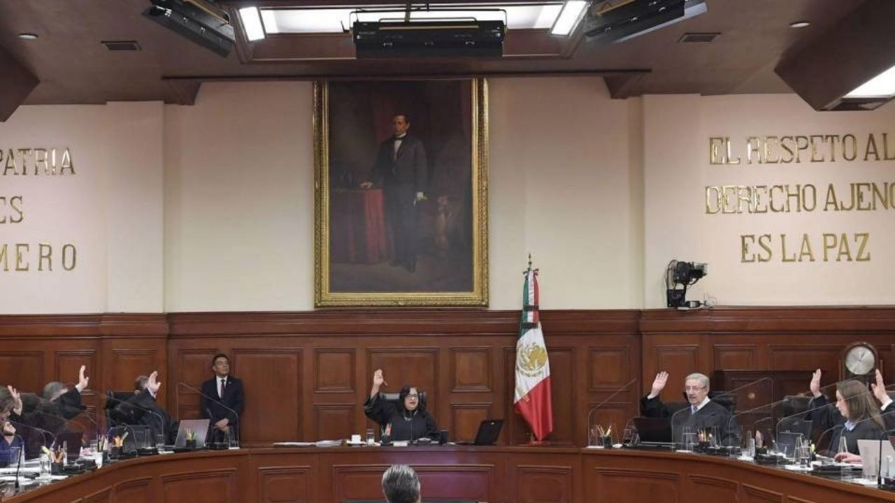 Siguen ataques de AMLO hacia la Suprema Corte; el presidente lanzó críticas