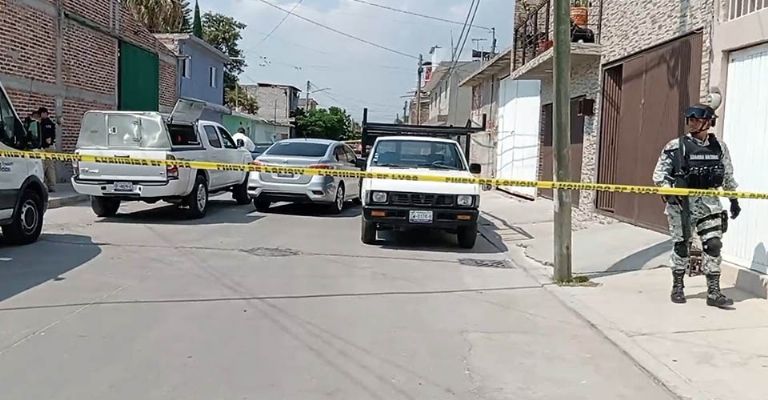 Asesinan a conductor de chofer en la colonia Del Bosque