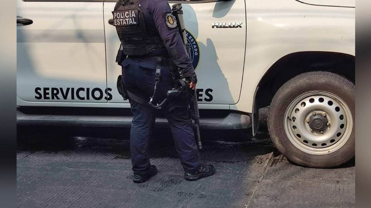 Autoridades llegan al sitio del crimen