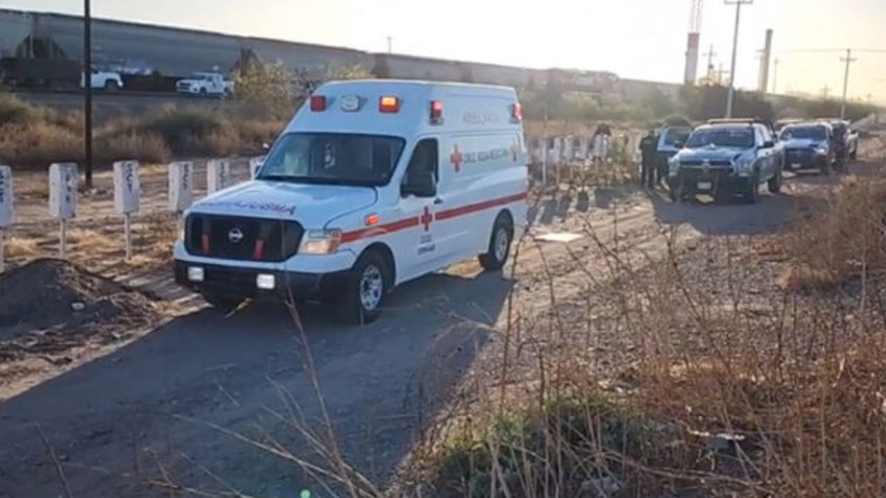 Paramédicos llegan a la zona