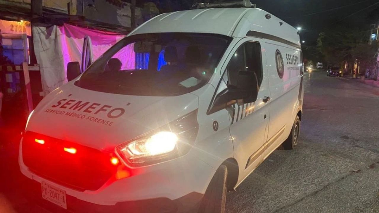 Semefo llega al sitio del crimen