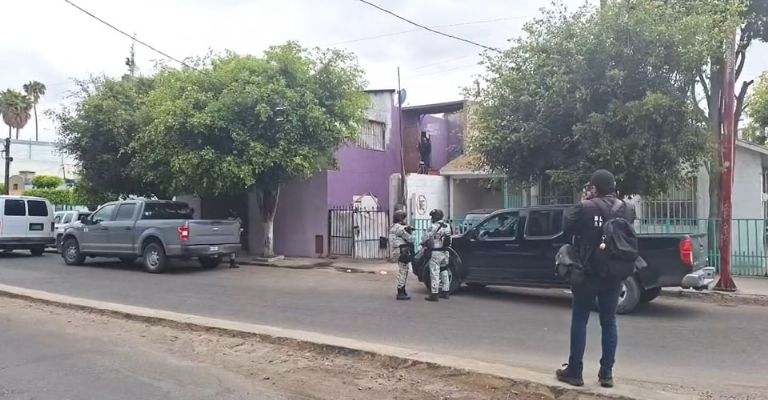 Hallan a tres hombres muertos en una cuartería de la zona centro