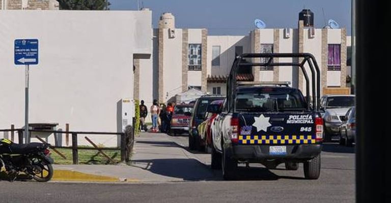 Sicarios ingresan a domicilio y privan de la vida a mujer en Irapuato