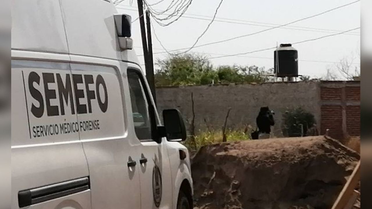 Semefo llega al sitio del crimen