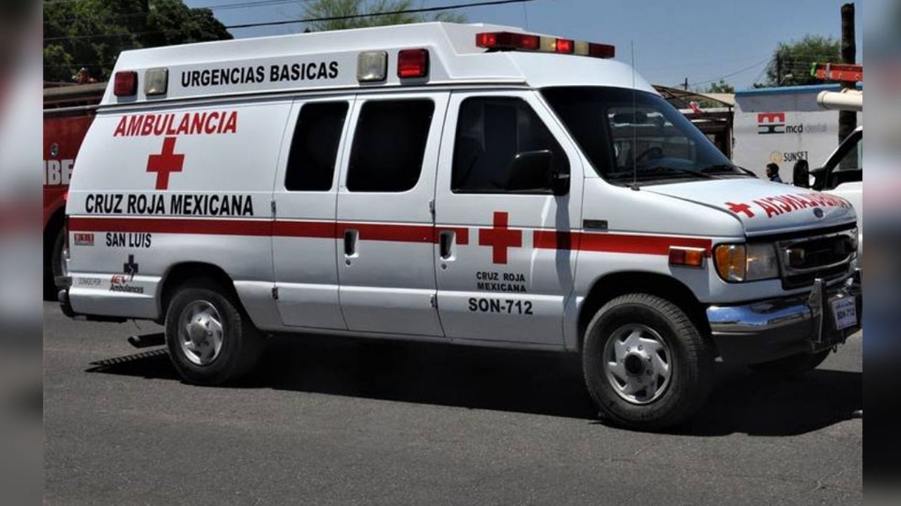 Paramédicos llegan al sitio