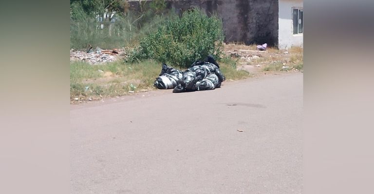 Frente a un expendio de cervezas, localizan bolsa con tres cuerpos al sur de Ciudad Obregón
