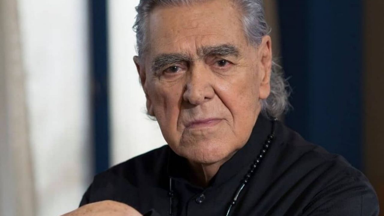 Con el sentimiento a flor de piel, Verónica da noticia del querido actor Erik del Castillo