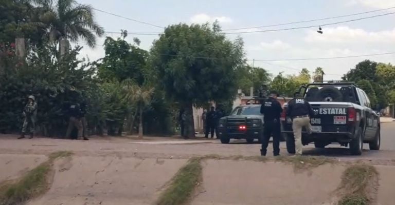 Autoridades llegan al sitio