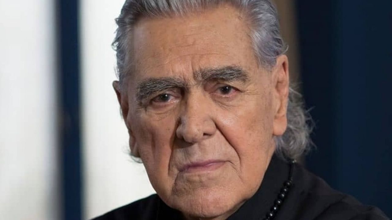 Eric del Castillo llega a Televisa con triste noticia de su esposa