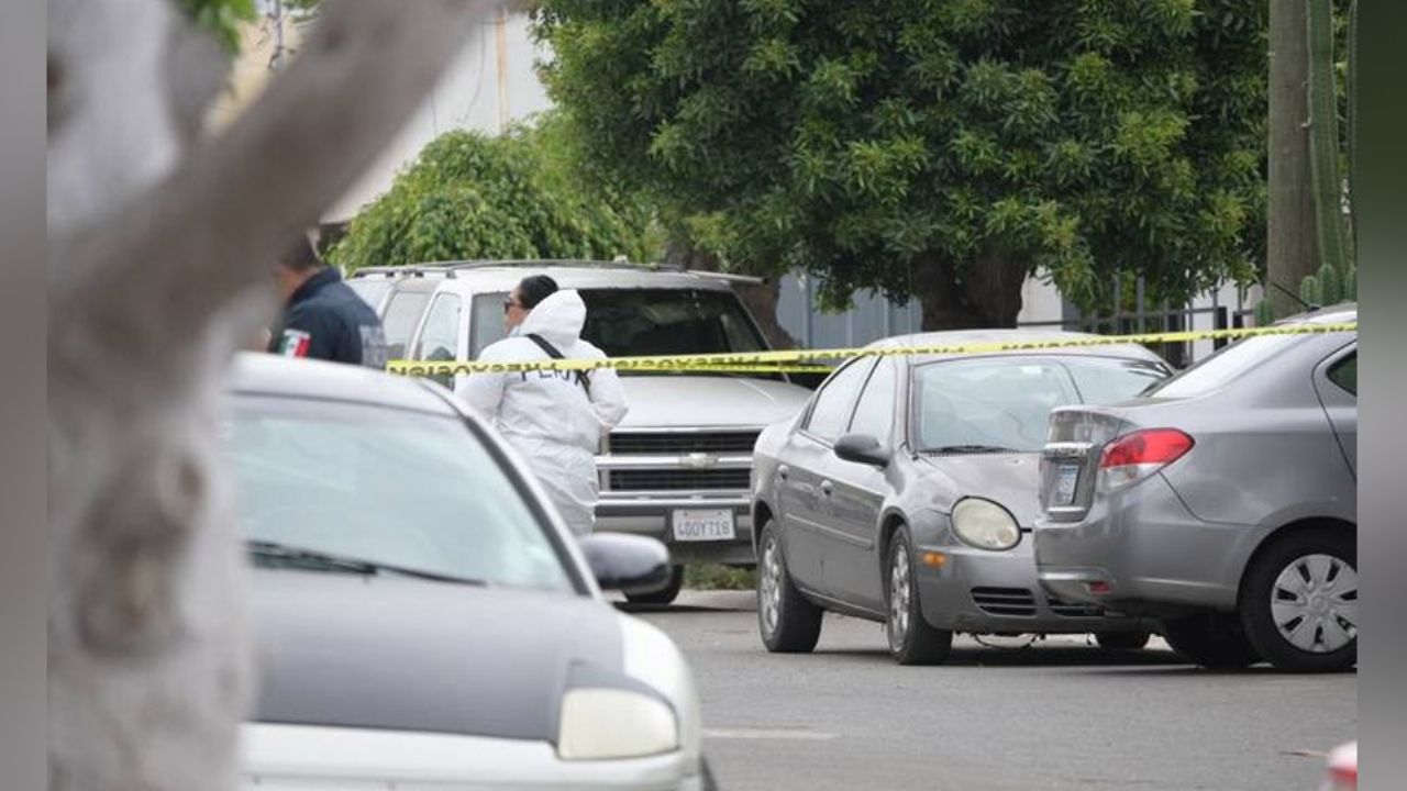 Policía Municipal de Playas de Tijuana es ultimado a balazos en presencia de su hija