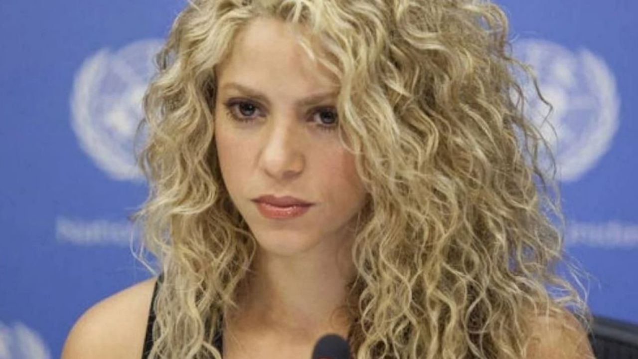 Shakira debería 20 millones de euros